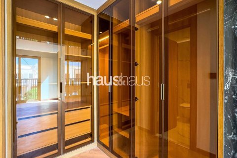 Adosado en Jumeirah Golf Estates, Dubai, 3 dormitorios, 204 m², № 44557 - foto 8