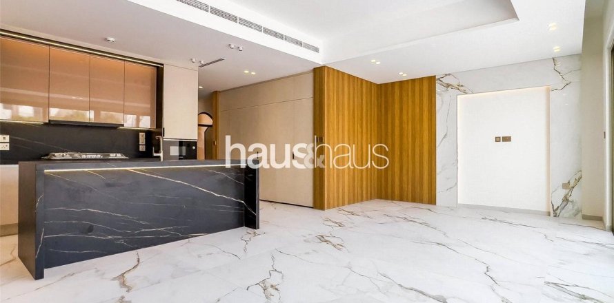 Adosado en Jumeirah Golf Estates, Dubai, 3 dormitorios, 204 m², № 44557
