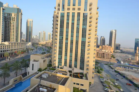 Apartment in Claren Towers, Downtown Dubai (Downtown Burj Dubai), Dubai 2 bedrooms, 1580 sq.m. № 801 - photo 12