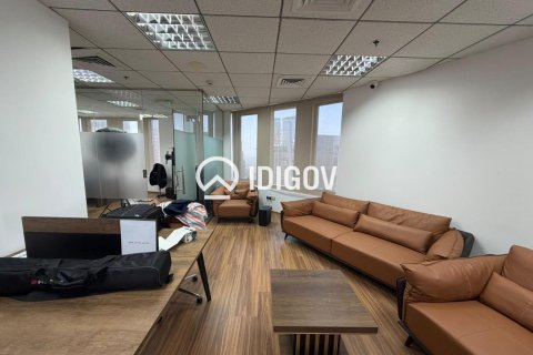Oficina en Business Bay, Dubai, 70.42 m², № 137955