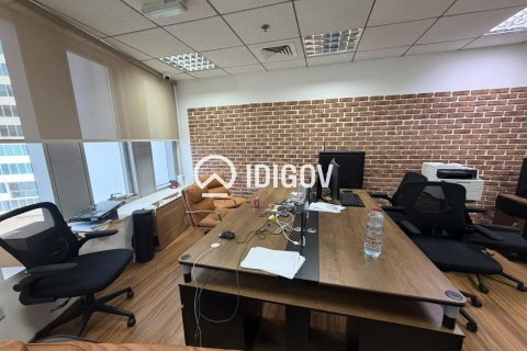 Oficina en Business Bay, Dubai, 70.42 m², № 137955 - foto 13