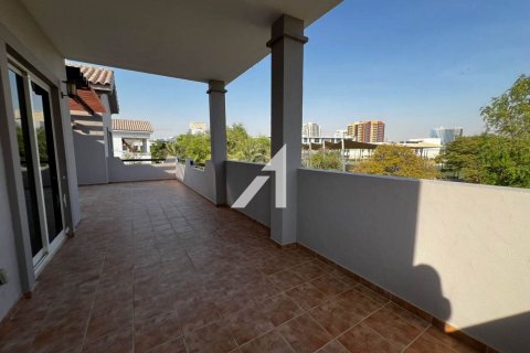 Villa en The Villa, Dubai, 5 dormitorios, 1116.6 m², № 64575 - foto 16