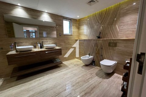 Villa en The Villa, Dubai, 5 dormitorios, 1116.6 m², № 64575 - foto 11