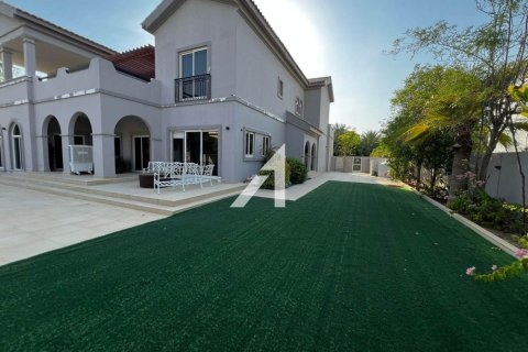 Villa en The Villa, Dubai, 5 dormitorios, 1116.6 m², № 64575 - foto 15