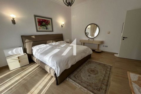 Villa en The Villa, Dubai, 5 dormitorios, 1116.6 m², № 64575 - foto 10