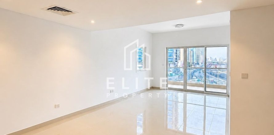 Apartment in Al Alka, Greens, Dubai 2 bedrooms, 105 sq.m. № 124890