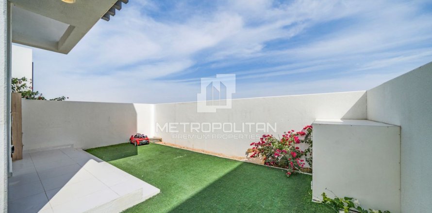 تاون هاوس في داماك هيلز (أكويا باي داماك), دبي 3 غرف نوم, 178 م² رقم 15766