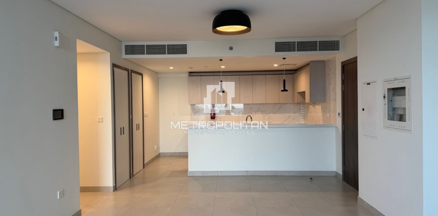Квартира в Аль-Кифафе, Дубай, 2 спальни, 119м², № 15765