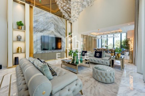 Villa in Dubai 7 bedrooms, 1021 sq.m. № 121186 - photo 9