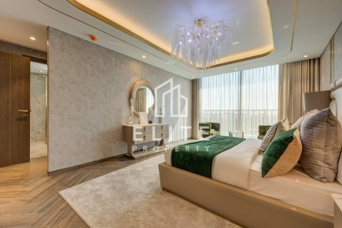 Villa in Dubai 7 bedrooms, 1021 sq.m. № 121186 - photo 21