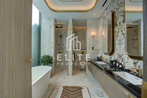 Villa in Dubai 7 bedrooms, 1021 sq.m. № 121186 - photo 23