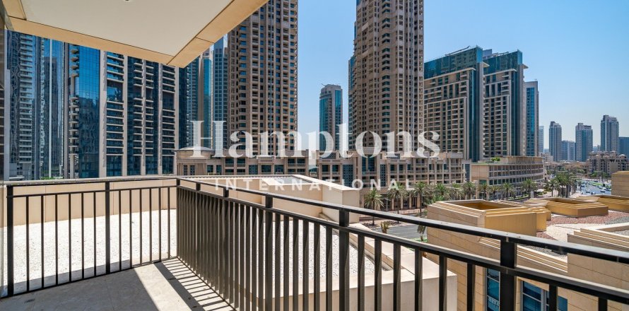 Apartment in Downtown Dubai (Downtown Burj Dubai), Dubai 1 bedroom, 107.675 sq.m. № 121181
