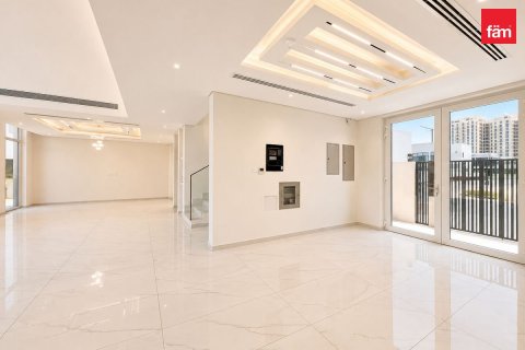 Villa in Al Furjan, Dubai 6 bedrooms, 600 sq.m. № 118296 - photo 29