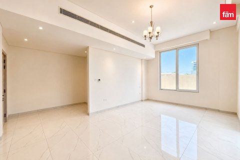 Villa in Al Furjan, Dubai 6 bedrooms, 600 sq.m. № 118296 - photo 19