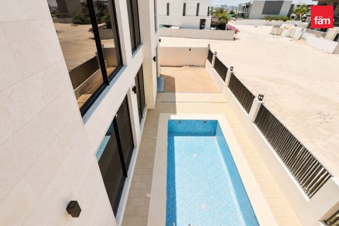 Villa in Al Furjan, Dubai 6 bedrooms, 600 sq.m. № 118296 - photo 10