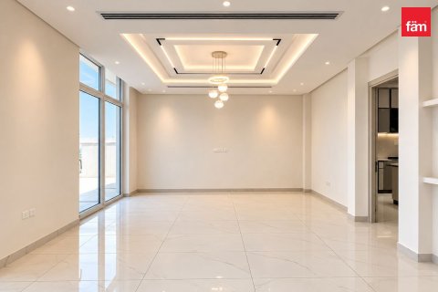 Villa in Al Furjan, Dubai 6 bedrooms, 600 sq.m. № 118296 - photo 26