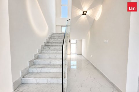 Villa in Al Furjan, Dubai 6 bedrooms, 600 sq.m. № 118296 - photo 5