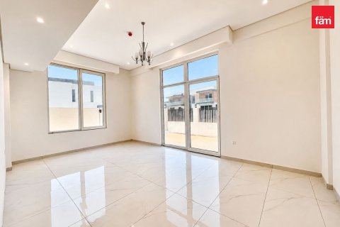 Villa in Al Furjan, Dubai 6 bedrooms, 600 sq.m. № 118296 - photo 23