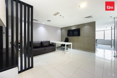 Bureau à Dubai, 111.4 m², № 118302