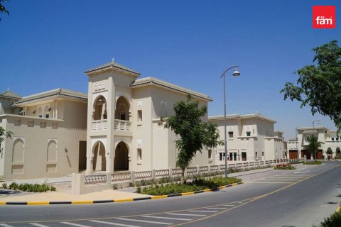 Villa in Al Furjan, Dubai 5 bedrooms, 600 sq.m. № 137796 - photo 16