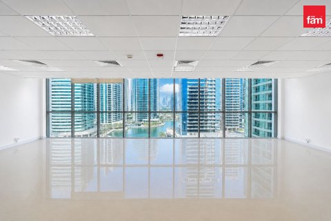 Oficina en Dubai, 92.6 m², № 137787