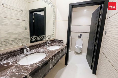 Villa à Dubai, 9 chambres, 1712.3 m², № 133358 - photo 6