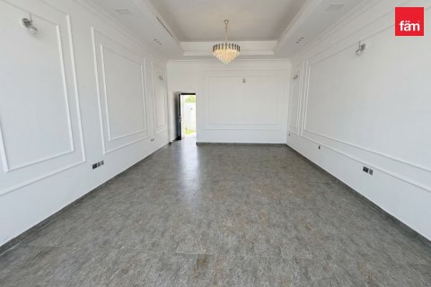 Villa à Dubai, 9 chambres, 1712.3 m², № 133358 - photo 14