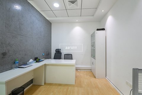 Снять в аренду офис в Бизнес-Бэе, Дубай: 54.4м², № 42710 - фото 9