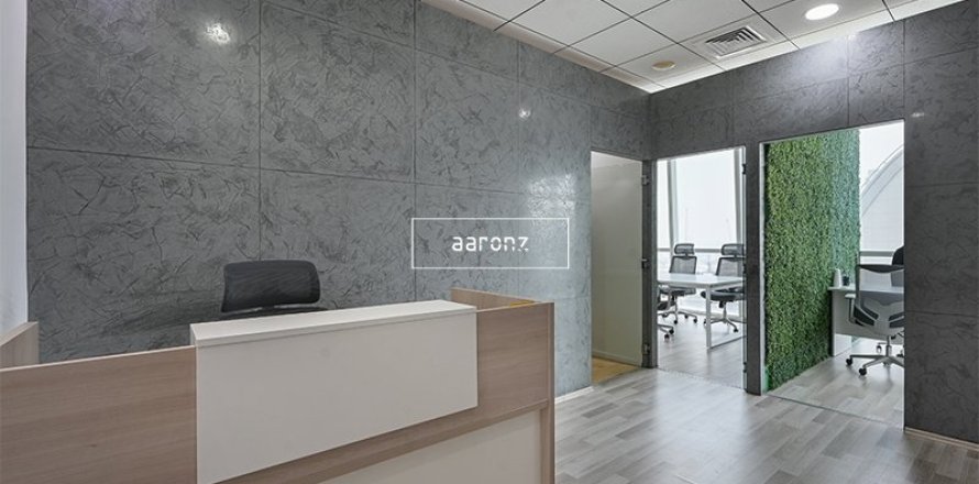 Офис в Бизнес-Бэе, Дубай, 54.4м², № 42710