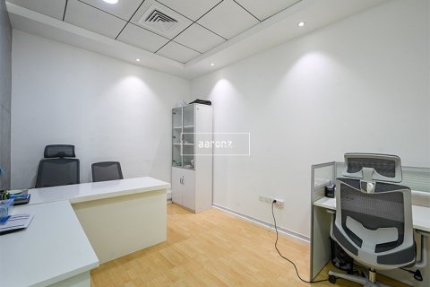 Снять в аренду офис в Бизнес-Бэе, Дубай: 54.4м², № 42710 - фото 10