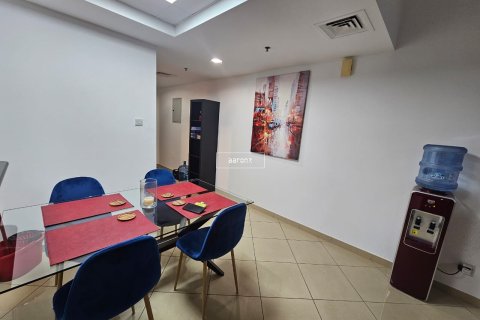 Appartement à Jumeirah Lake Towers, Dubai, 1 chambre, 76.1 m², № 48093 - photo 4