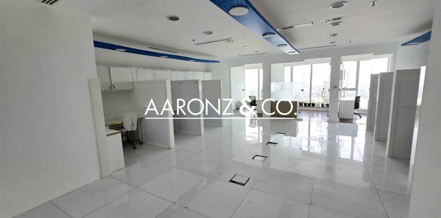 Офис в Бизнес-Бэе, Дубай, 100м², № 48094