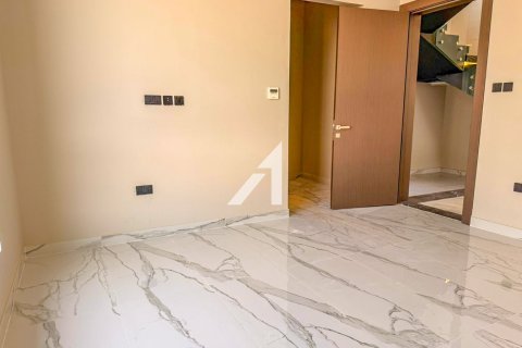Villa à Al Aweer, Dubai, 4 chambres, 390 m², № 95337 - photo 15