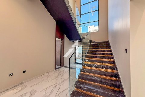 Villa à Al Aweer, Dubai, 4 chambres, 390 m², № 95337 - photo 9
