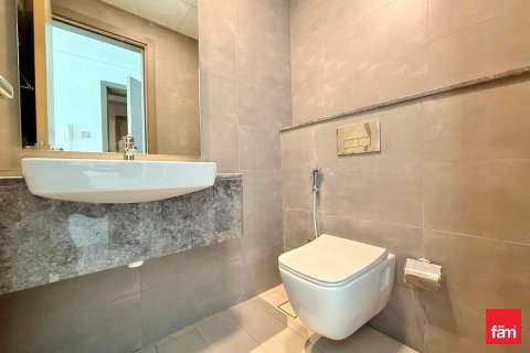 Apartment in Al Satwa, Dubai 2 bedrooms, 104.2 sq.m. № 110674 - photo 6