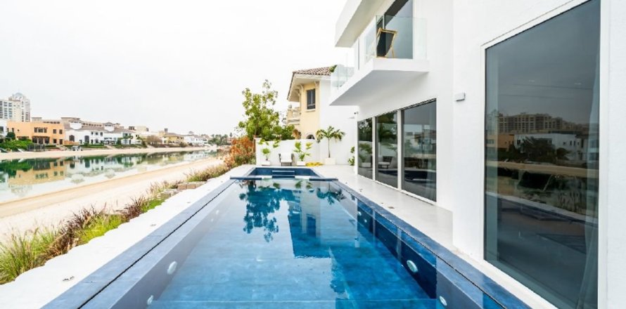 Villa in Palm Jumeirah, Dubai studio, 621.8 sq.m. № 110670