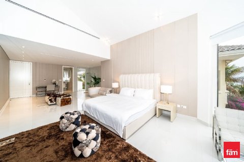 Villa in Palm Jumeirah, Dubai 621.8 sq.m. № 110670 - photo 6