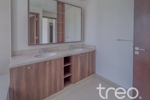 Villa in Mira Oasis 3, Reem, Dubai 4 bedrooms, 237 sq.m. № 136217 - photo 9