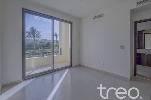 Villa in Mira Oasis 3, Reem, Dubai 4 bedrooms, 237 sq.m. № 136217 - photo 8