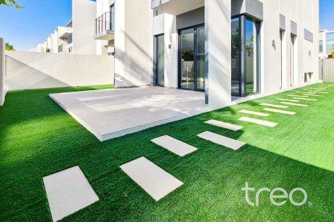 Villa in The Valley, Dubai 4 bedrooms, 216.65 sq.m. № 136216 - photo 23