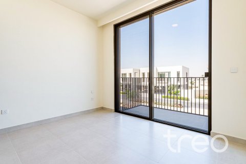 Townhouse in The Valley, Dubai 4 bedrooms, 330.36 sq.m. № 136222 - photo 7