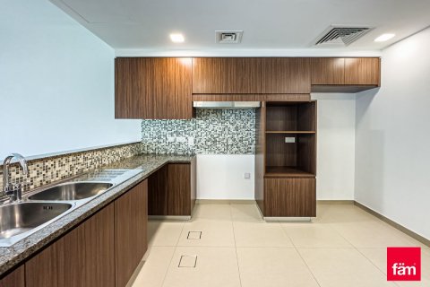 Снять в аренду таунхаус в Дубае: 3 спальни, 180.8м², № 13828 - фото 17