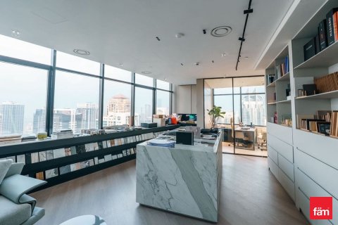 Office in Dubai 304.7 sq.m. № 94825 - photo 12