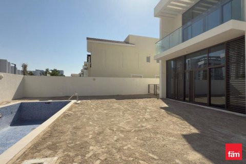 فيلا في دبي 4 غرف نوم, 704.5 م² رقم 94820 - صورة 1