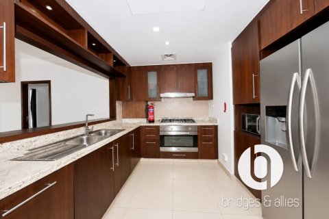 Apartamento en Downtown Dubai (Downtown Burj Dubai), Dubai, 3 dormitorios, 197 m², № 141872 - foto 19