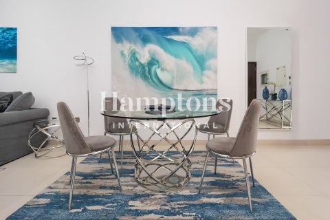 Appartement à Azure Residences, Palm Jumeirah, Dubai, 1 chambre, 106.16025810 m², № 141881 - photo 2
