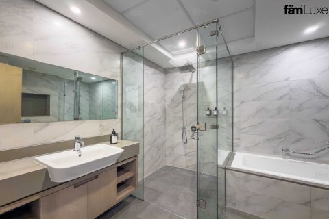 Apartment in Downtown Dubai (Downtown Burj Dubai), Dubai 3 bedrooms, 245 sq.m. № 94663 - photo 5