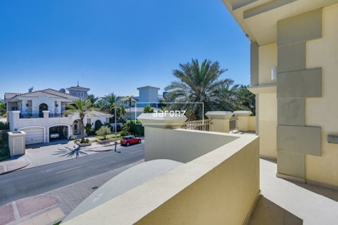 Villa en Palm Jumeirah, Dubai, 5 dormitorios, 657.6 m², № 12251 - foto 23