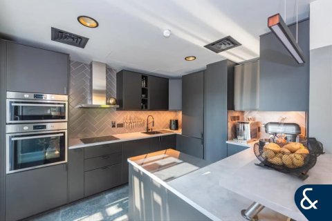 Купить виллу в Springs 15, The Springs, Дубай: 2 спальни, 167м², № 78935 - фото 13