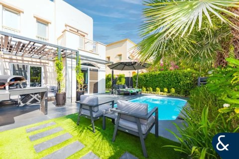 Купить виллу в Springs 15, The Springs, Дубай: 2 спальни, 167м², № 78935 - фото 1